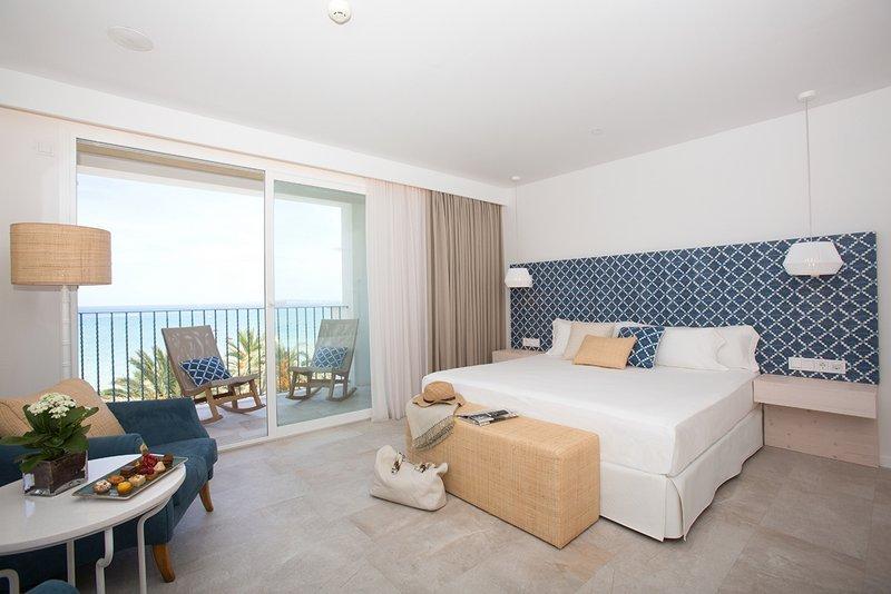 JUNIOR SUITE JUNIOR SUITE