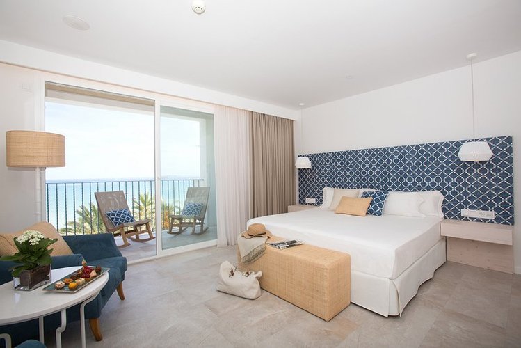 JUNIOR SUITE JUNIOR SUITE