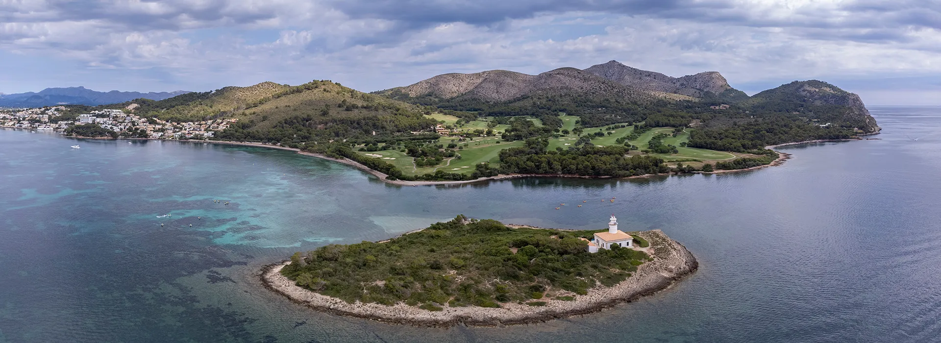 Pistas de golf cerca del mar actividades y ocio Hotel MYSEAHOUSE Flamingo