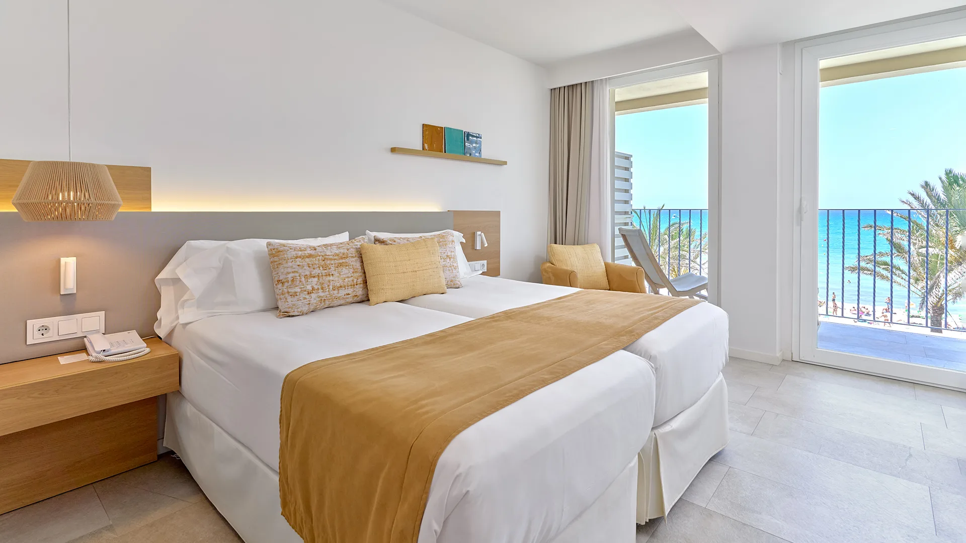 Habitación Doble vista mar frontal superior con balcon en Hotel MYSEAHOUSE Flamingo
