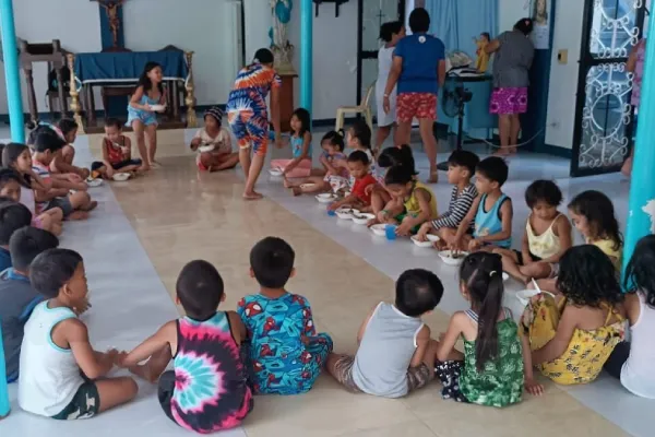 Essen und Vitamine für Kinder in BASECO Mallorca Hotel MYSEAHOUSE Flamingo